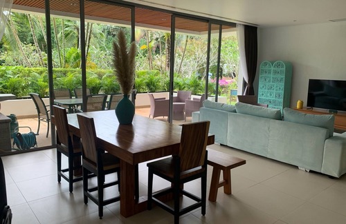 Laguna Appartement | 5 minutes from beach… stylish, quiet, well equipped 2BR apt with bbq terrace