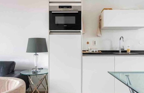 Van der Pekbuurt Appartement | 5 minutes from Central Station! Spacious and bright family apartment with roof terrace.