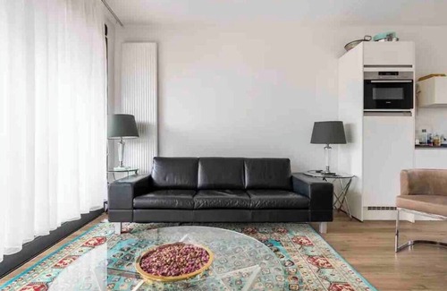 Van der Pekbuurt Appartement | 5 minutes from Central Station! Spacious and bright family apartment with roof terrace.