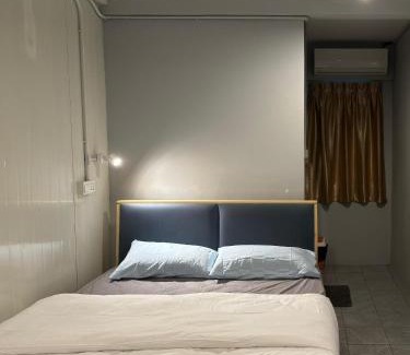 Penampang Hôtel | 5 Minutes Lodge