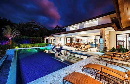 El Ocotal Maison | 5 minutes de la plage! Dazzling Luxury Hilltop Estate avec Oasis extérieure MASSIVE!