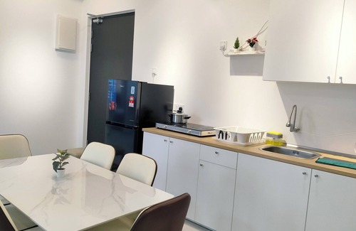 George Town Copropriété | 5 Minutes to Georgetown Heritage Site! Family-sized Condo with 4 Pools