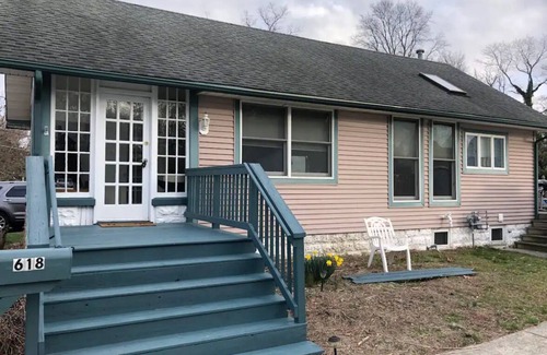 Somers Point Maison | 5 Minutes to Ocean City, Somers Point Bars and Margate!