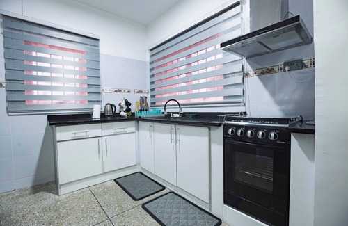 Nungua Appartement | 5 minutes to the beach
