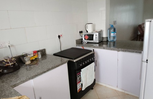 Malindi Appartement | 5 minutes to the beach! Renee's cossy Apartments with great life happy memories.