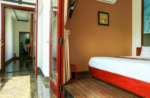 Cam Pho Lit Et Petit-Déjeuner | 5 minutes walking to the town center! Great rooms with balcony