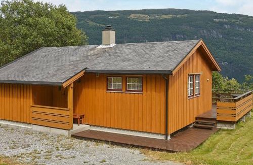 Stryn Maison | 5 person holiday home in Utvik-By Traum