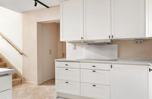 Vasastan Appartement | 5-room 120 SQM 3 bedrooms 2 bathrooms for 6 person