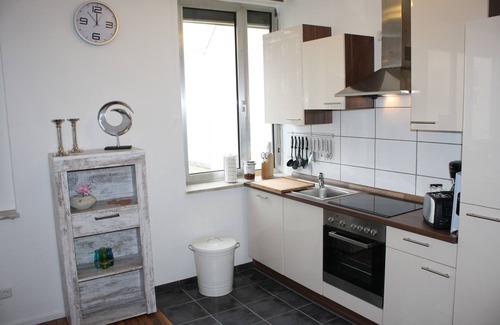 Tempelhof Appartement | 5 chambres, jusqu'à 13 personnes, luxueusement meublées, "Jasmin"