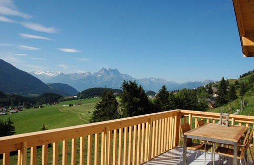 Leysin Chalet De Ski | 5 étoiles Alpine Chalet, 4-5 chambres, un sauna, d'été de luxe et de retraite d'hiver