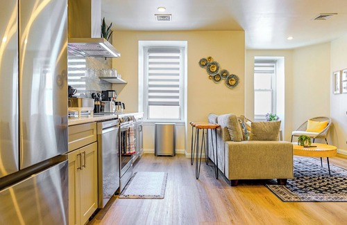 Parkway Museum District Appartement | 5 Star Art District Haven–Walk to Top Attractions!