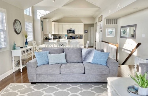 Sea Isle City Maison | Photos mises à jour! C’est une belle période de l’année pour profiter de Sea Isle! 20 personnes!