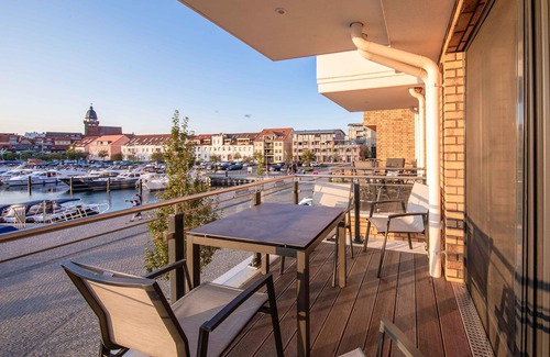 Muritz Appartement | 5-star vacation apartment Hafenidylle with balcony and harbor view