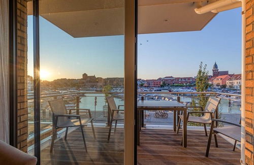 Muritz Appartement | 5-star vacation apartment Hafenidylle with balcony and harbor view