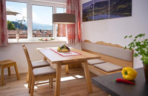 Kalzhofen Appartement | 5 Sterne Ferienwohnung Hochgratblick mit Schwimmbad und Sauna