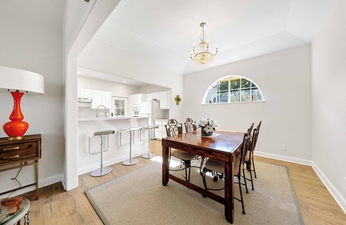 Boerne Maison | Texas Hill Country Home, walk to restaurants- close to Fredricksburg wineries