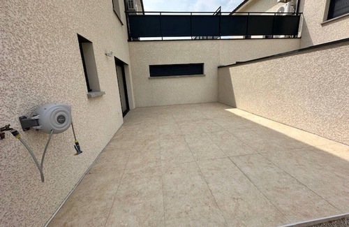 Satolas-et-Bonce Appartement | 50 m² Appartement ∙ 3 chambres ∙ 6 personnes