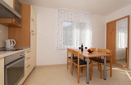 Igrane Appartement | 50 m² Appartement ∙ 2 chambres ∙ 5 personnes