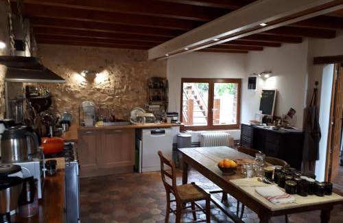 Jouy Lit Et Petit-Déjeuner | 50 m² Chambre d'hôtes ∙ 5 personnes