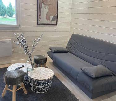 Yvre-l'Eveque Chalet De Ski | 50 m² Chalet ∙ 2 chambres ∙ 6 personnes
