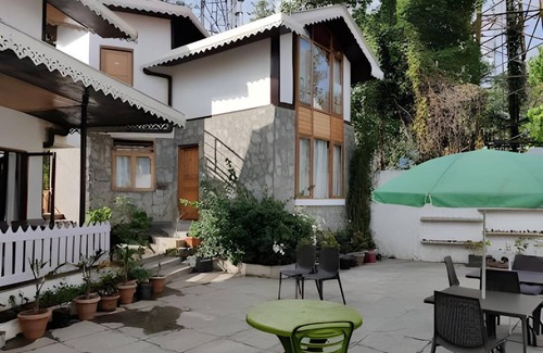 Rumtek Auberge | 50 m² Auberge de jeunesse ∙ 3 chambres ∙ 6 personnes