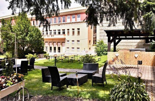 Dejvice Hôtel | 50 m² Hôtel ∙ 127 personnes
