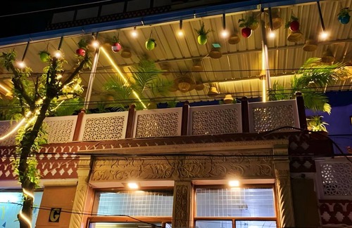 Sindhi Camp Hôtel | 50 m² Hôtel ∙ 4 personnes