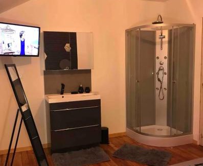 Saint-Dizier Maison | 50 Nuances de Gris - Chambre privée dans une maison disposant de 4 autres chambres