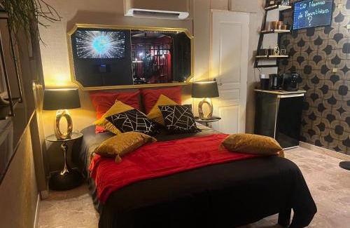 Nievroz Hôtel | 50 Nuances de Parenthèses