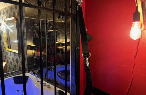 Nievroz Hôtel | 50 Nuances de Parenthèses