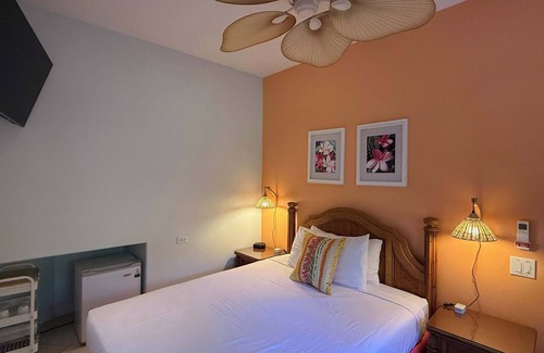 Kahana Lit Et Petit-Déjeuner | 50% Off! Bed & Breakfast Steps from the Beach with AC