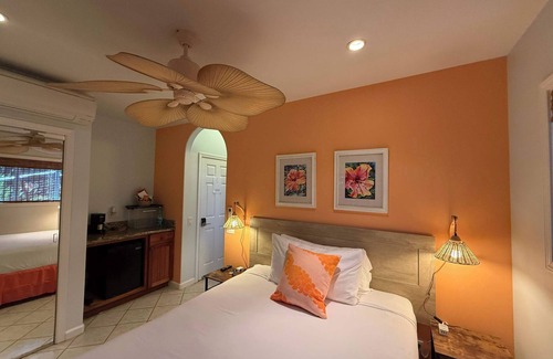 Kahana Lit Et Petit-Déjeuner | 50% Off! Bed & Breakfast Steps from the Beach with AC