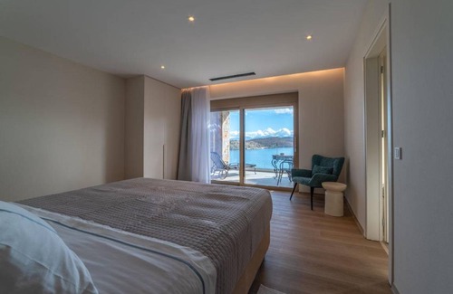 Kounelion Maison | 500 m² Longère ∙ 10 chambres ∙ 20 personnes