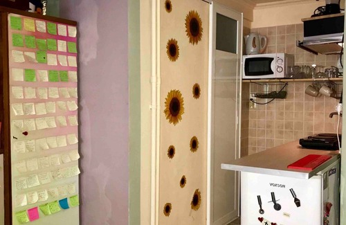 Agios Panteleimonas Maison | 500Mbps WiFi/Studio 1min from Attiki metro station