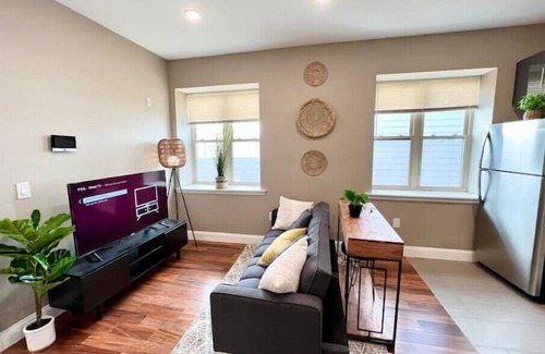 Logan Square Appartement | 501 Cozy and Comfy 1BR apartment in center city