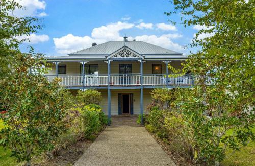 Mount Mellum Maison | 50kms of stunning ocean & hinterland views with pool