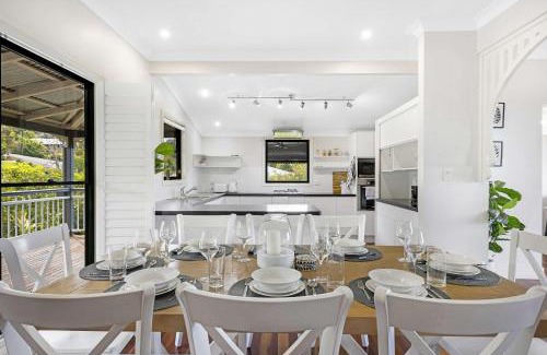 Mount Mellum Maison | 50kms of stunning ocean & hinterland views with pool