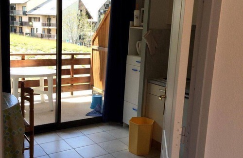 Reallon Appartement | 50m from resort center, 2nd floor, balcony, ski locker, 30m², Réallon