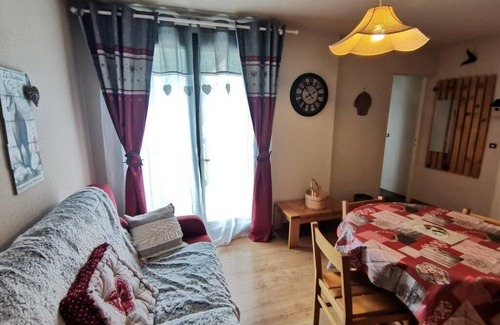 Reallon Appartement | 50m des commerces, 2ème étage, balcon, télévision, 24m², Réallon