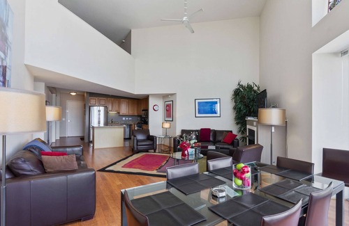 Downtown Chicago Appartement | Penthouse MagMile 51 / 52e étage - VUES, Cheminée, Balcon, Centre de fitness