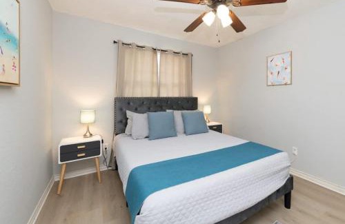 South Arlington Maison | 510 Six Flags Water Park & Zoo