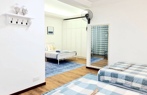 Tanjung Bungah Maison | 527 BeachHouse @ 5 bedroom -3min walk to the beach