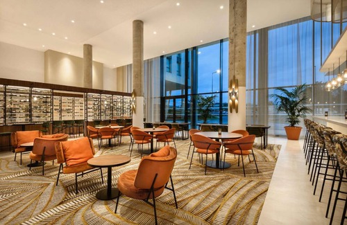 Roissy-en-France Hôtel | 53 m² Hôtel ∙ 8 personnes