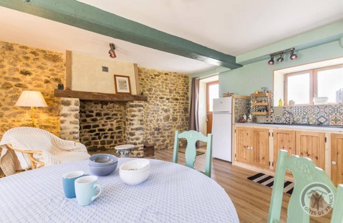 Savigny-le-Vieux Maison | 55 m² Gîte ∙ 2 chambres ∙ 4 personnes