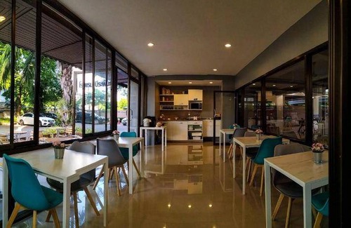 Talat Phlu Auberge | 55 m² Auberge de jeunesse ∙ 127 personnes