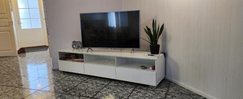 Seinajoki Maison | 55 neliöinen Tilava RivitaloKaksio, 1-4hlö, Täydellinen keittiö, Uudet kodinkoneet, laadukas sauna, tv, netflix, wifi, kuivaava pyykinpesukone, itsekirjautuminen 24h, avainsäilöboxi koodilla