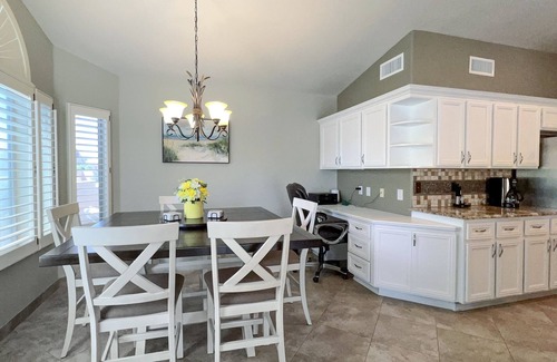 Saddlebrooke Maison | 55+ Resort Home - Shared Pool & Hot Tub - WiFi, AC, Snowbird-Friendly, Dogs OK