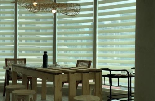 Downtown Appartement | 55-SQM The Urban Cabin in Poblacion Makati