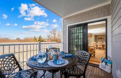 Harwich Port Maison | 557 Route 28, Unit 201, Harwich Port Cape Cod - - TJs Tide