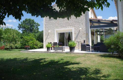 Saint-Hilaire-la-Palud Lit Et Petit-Déjeuner | 58 m² Chambre d'hôtes ∙ 6 personnes